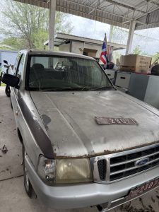 สถานีตำรวจภูธรพัฒนานิคม จังหวัดลพบุรี ประกาศขายทอดตลาดรถยนต์ Ford ทะเบียนโล่